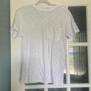 Vineyard vines island tee